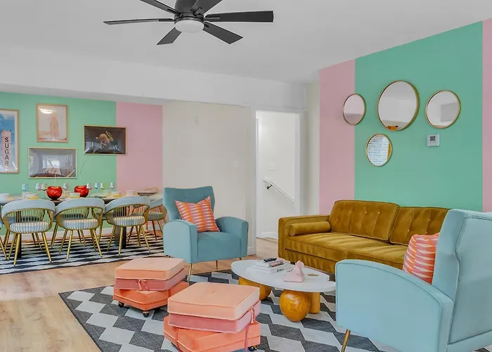 Сasa de vacaciones Wes Anderson-theme 5bd - Movie Theater & Pingpong Tulsa